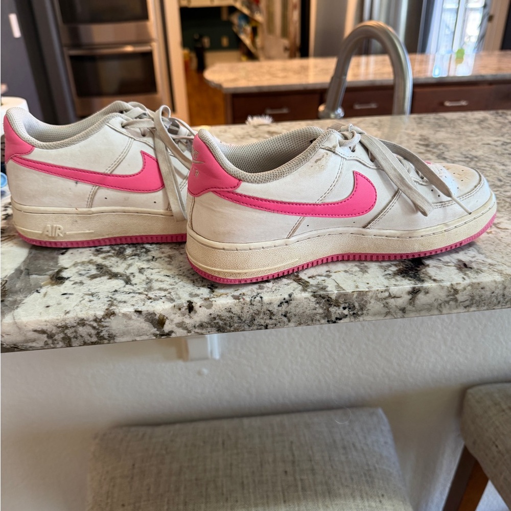 Nike White Sneakers with Pink Accent